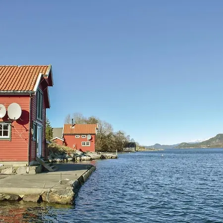 2 Bedroom Gorgeous Home In Olensvag Holiday home Vaka