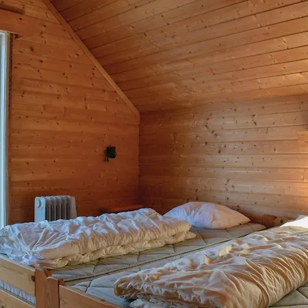 2 Bedroom Gorgeous In Olensvag *